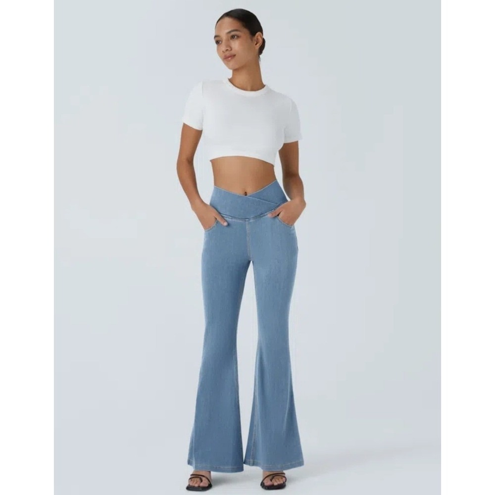 Halara Flex High Waisted Crossover Pocket Washed Casual Jeans Medium Regular